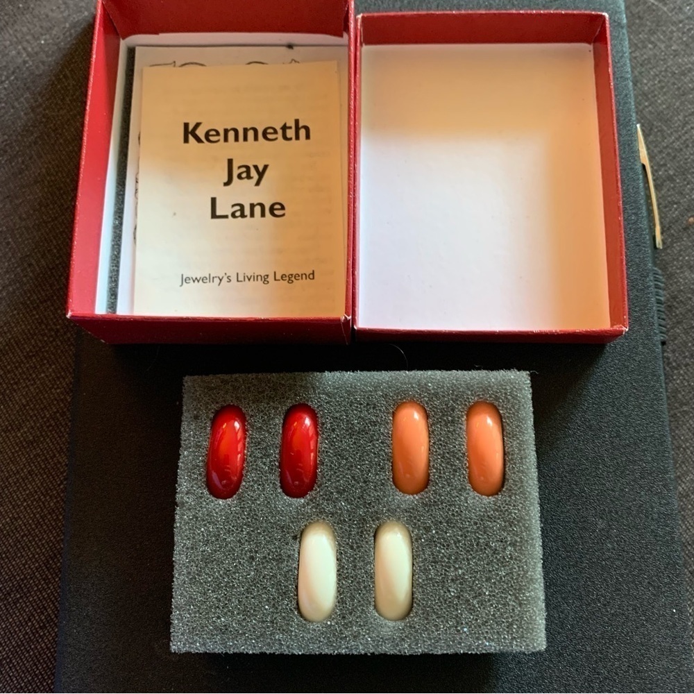 Kjl Kenneth Jay Lane Enamel Reversible Park Avenue Hoop Huggie Clip Earrings Set